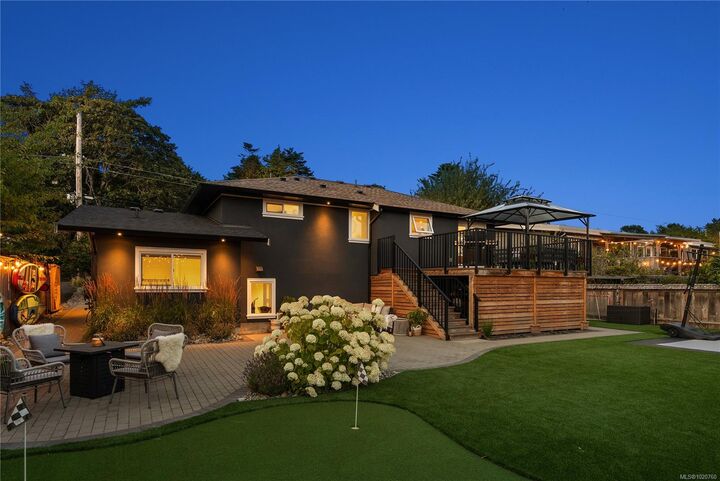 Property Photo: 2095 Lorne Terr BC V8S 2H9