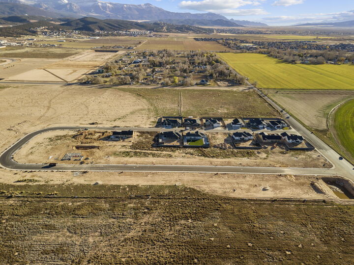 Property Photo: 926 N 3725 W UT 84721