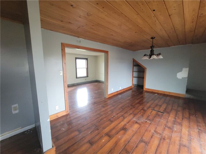 Property Photo:  1331 Fayette New Wilmington Rd  PA 16142 