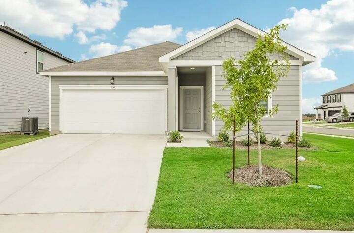Property Photo: 1309 Morris Loop TX 78666