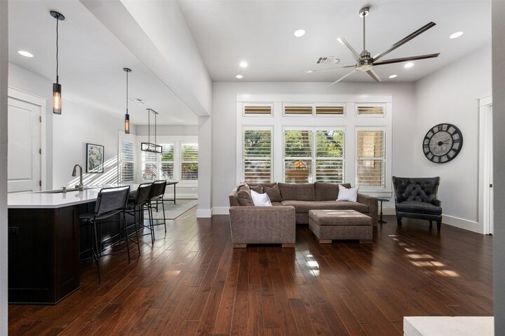 Property Photo: 6009 Woodcrest Drive TX 78759