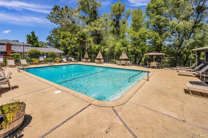 Property Photo:  1633 Montana Vista Street  CA 95453 