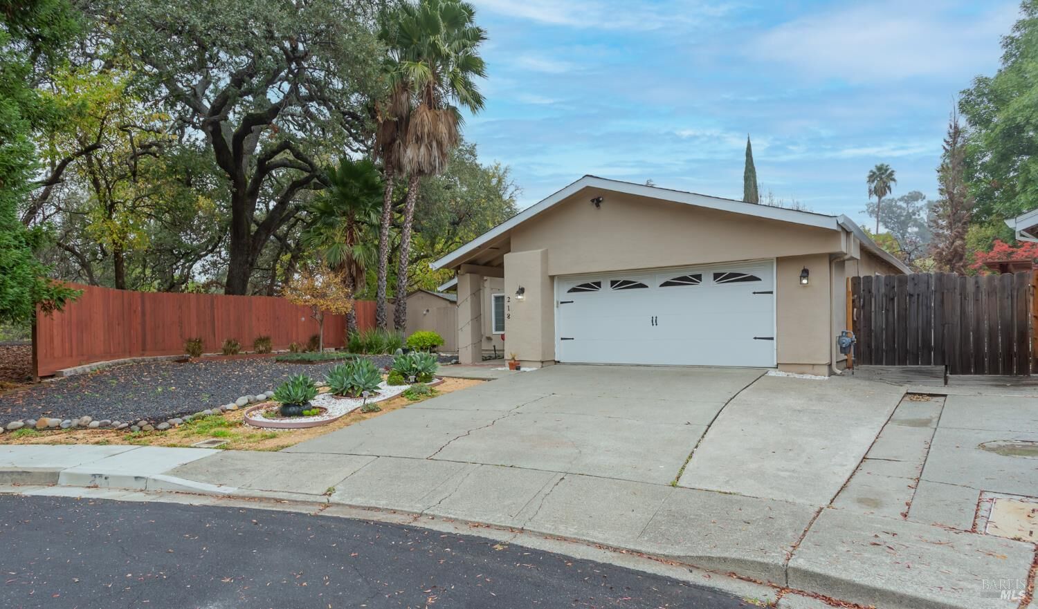 Property Photo: 218 San Vicente Court CA 95687
