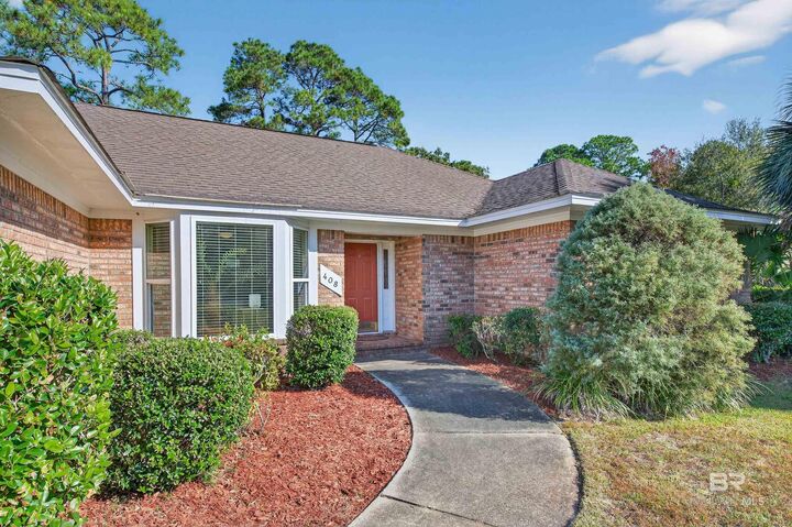 Property Photo:  408 Wedgewood Drive  AL 36542 
