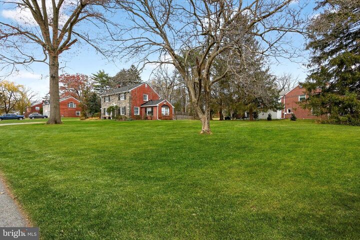 Property Photo:  5 Fairhill Road  PA 19086 