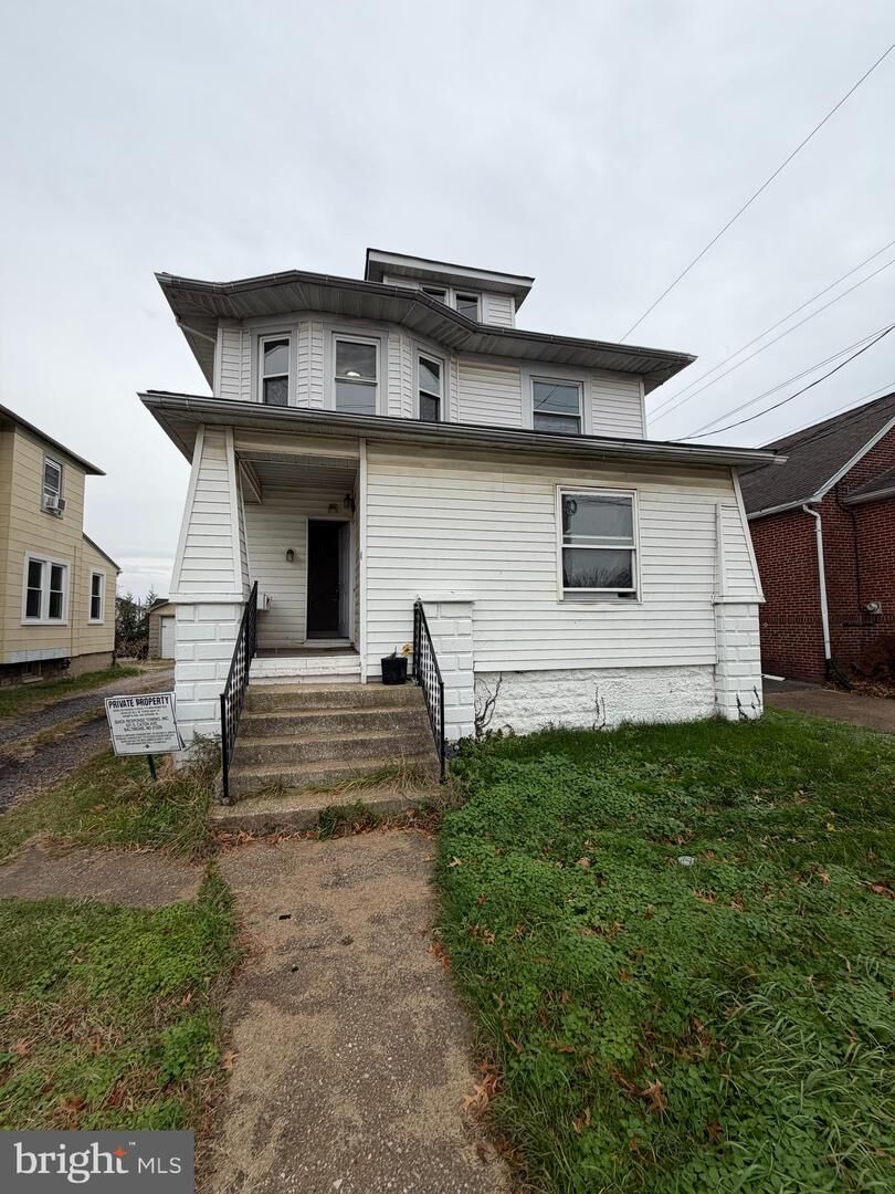 Property Photo:  1309 Linden Avenue  MD 21227 