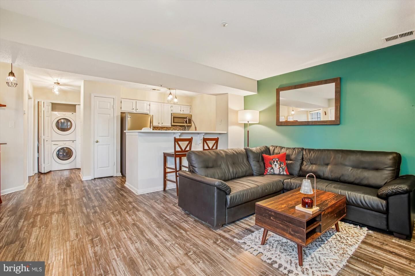 Property Photo:  6000 Ellesmere Court B  VA 22315 