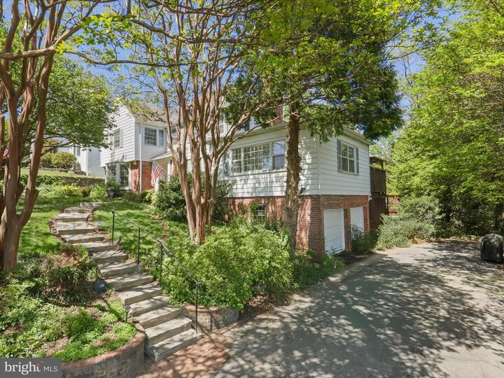 Property Photo:  4725 Rock Spring Road  VA 22207 