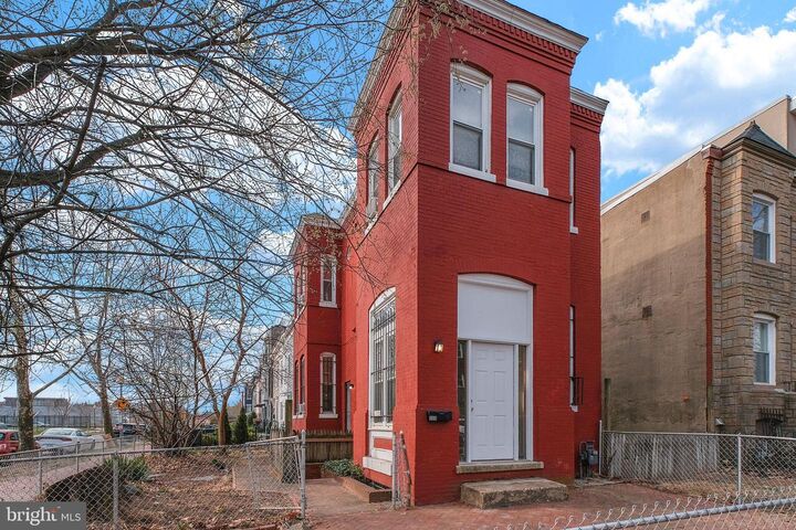 Property Photo: 300 P Street NW DC 20001