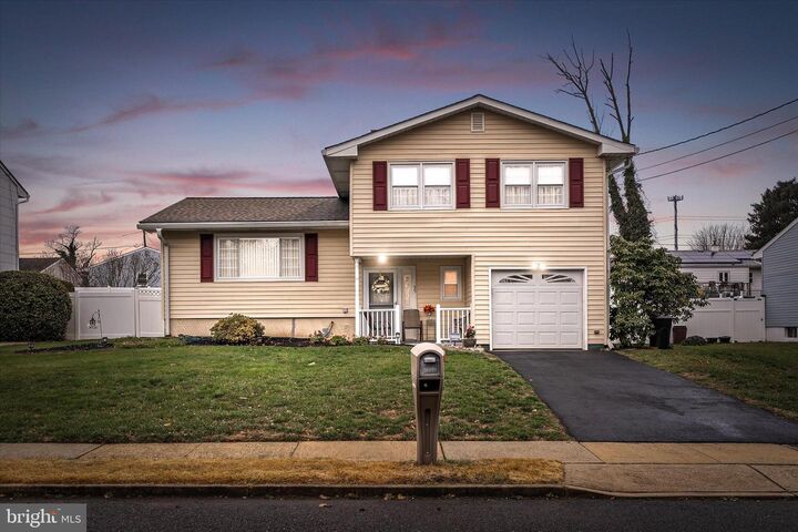 Property Photo:  35 Wesleyan Drive  NJ 08690 