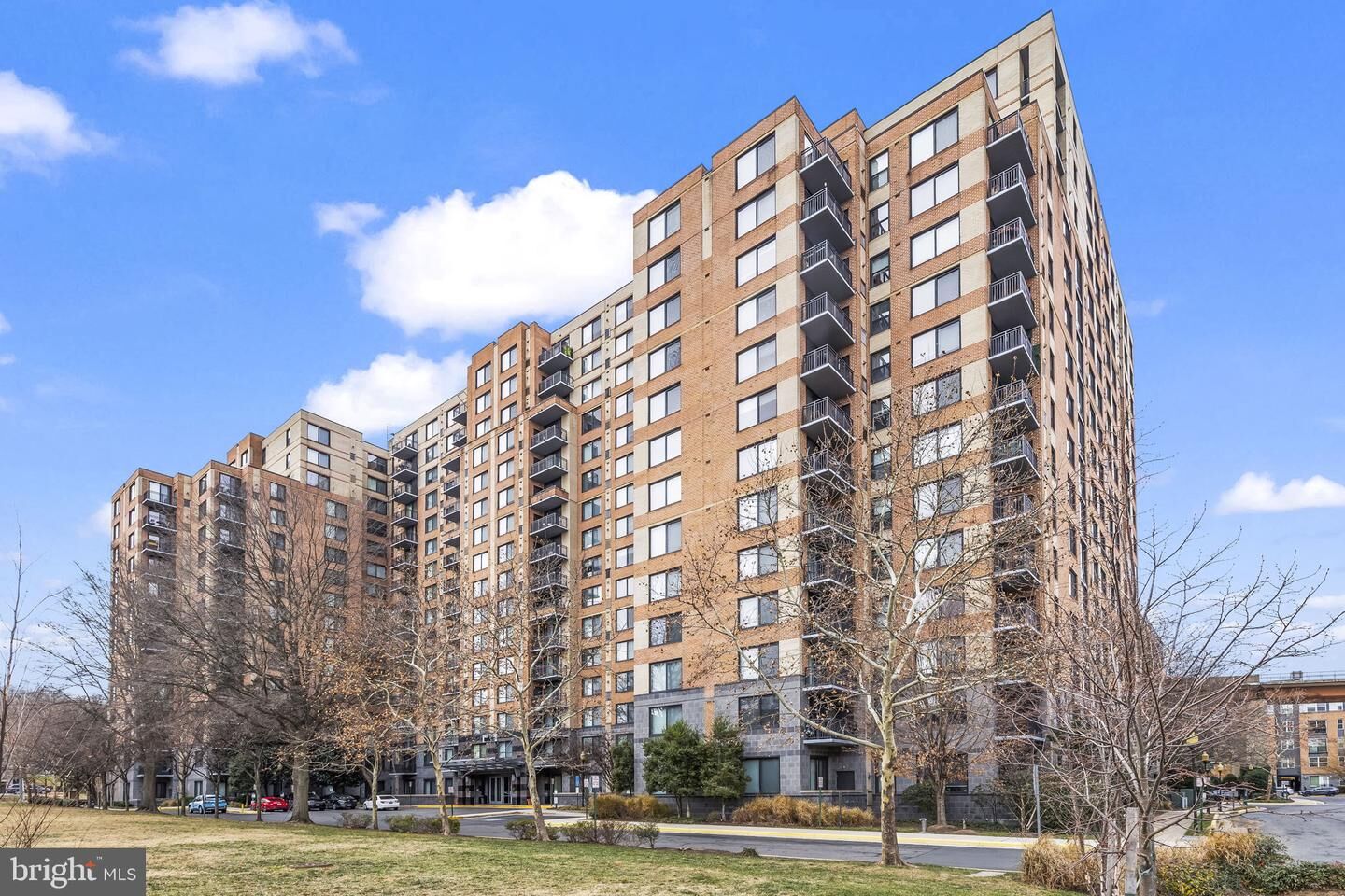 Property Photo:  2451 Midtown Avenue 1413  VA 22303 