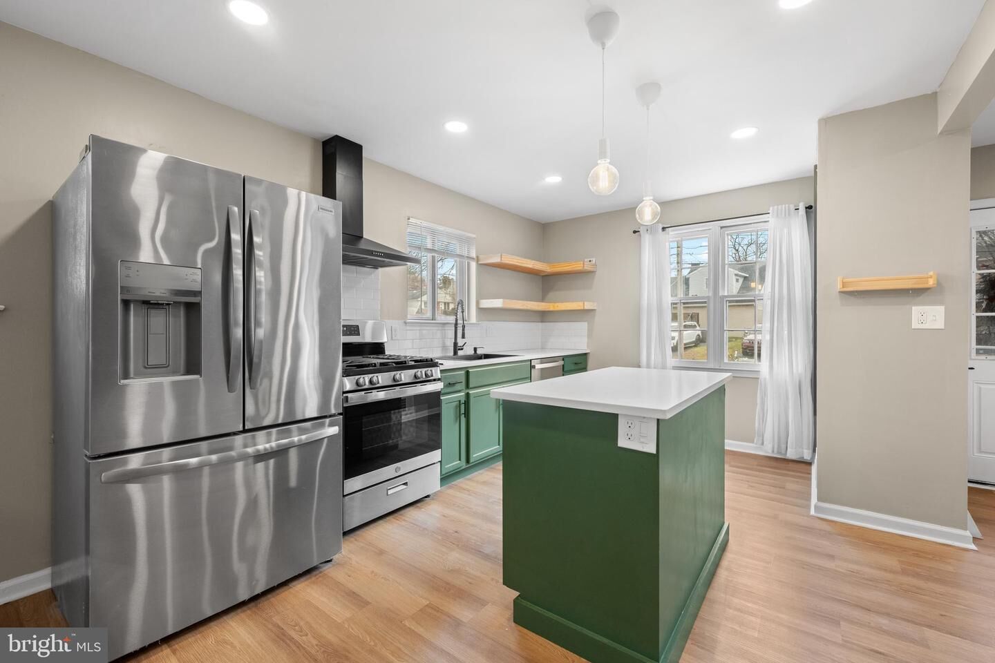 Property Photo:  205 W Rodgers Street  PA 19078 