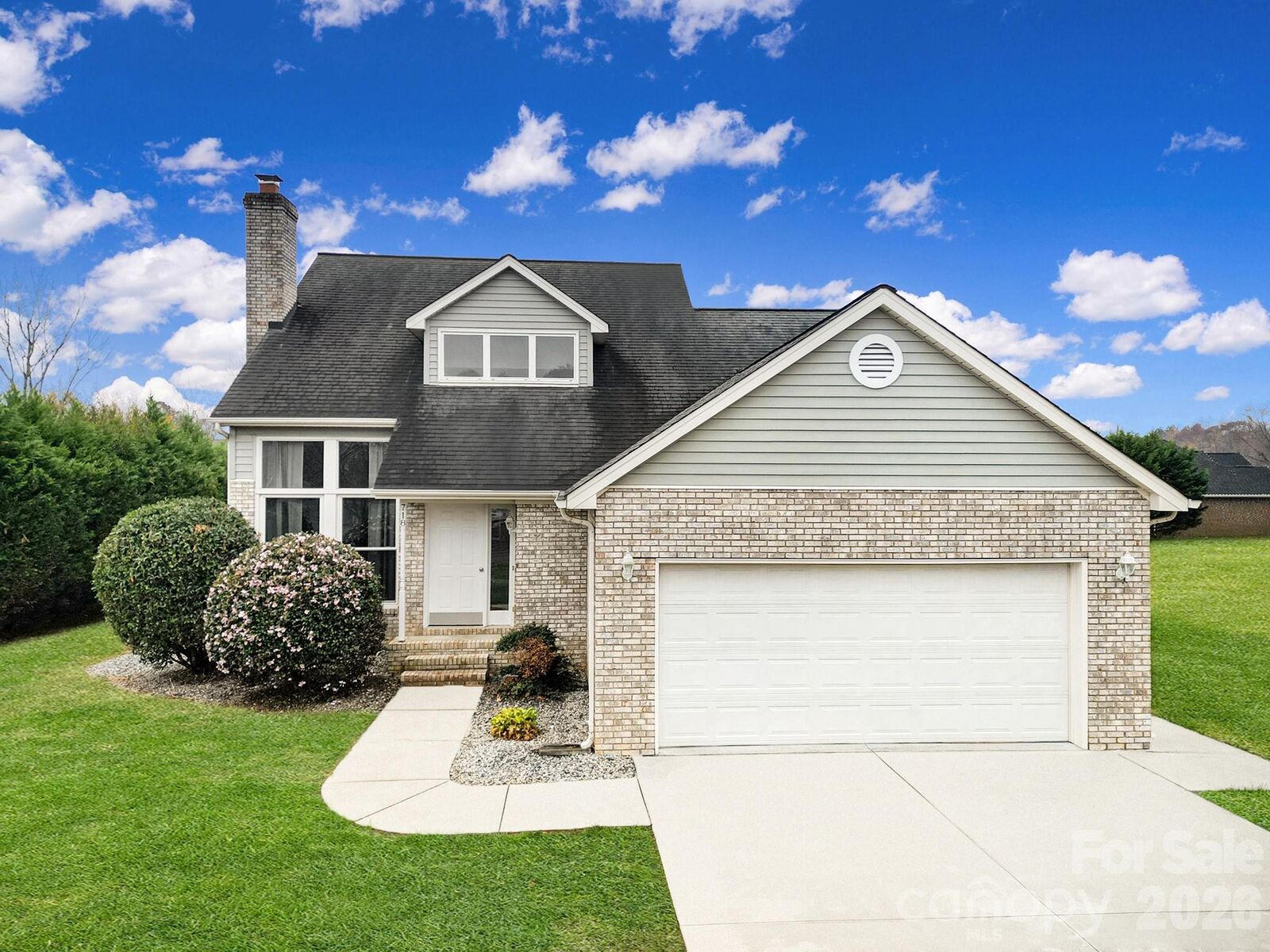 Property Photo:  718 Emerson Drive  NC 28115 