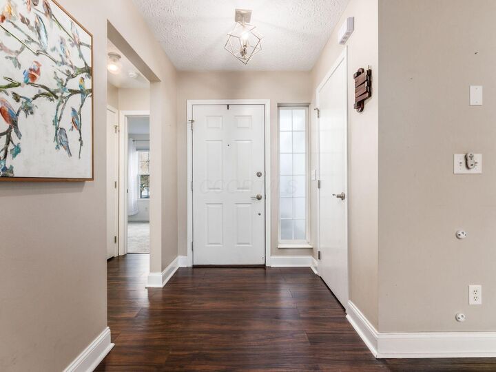 Property Photo: 2350 Hetter Street OH 43228