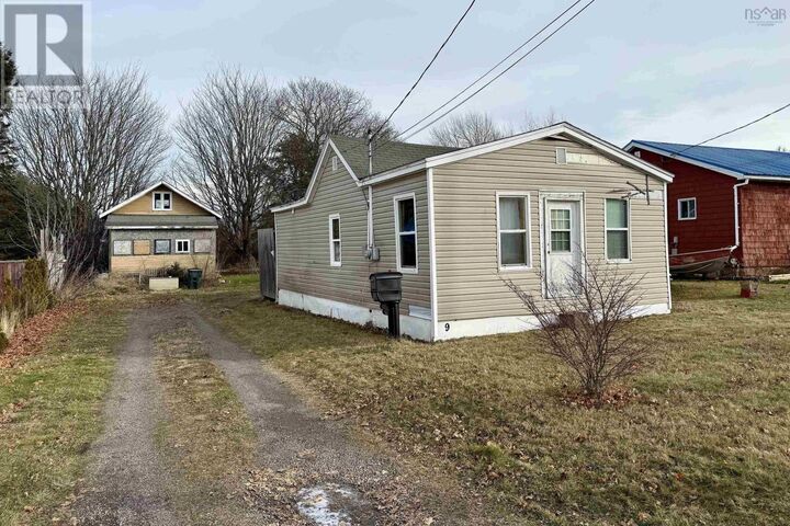 Property Photo:  9 Victor Avenue  NS B4H 2L3 