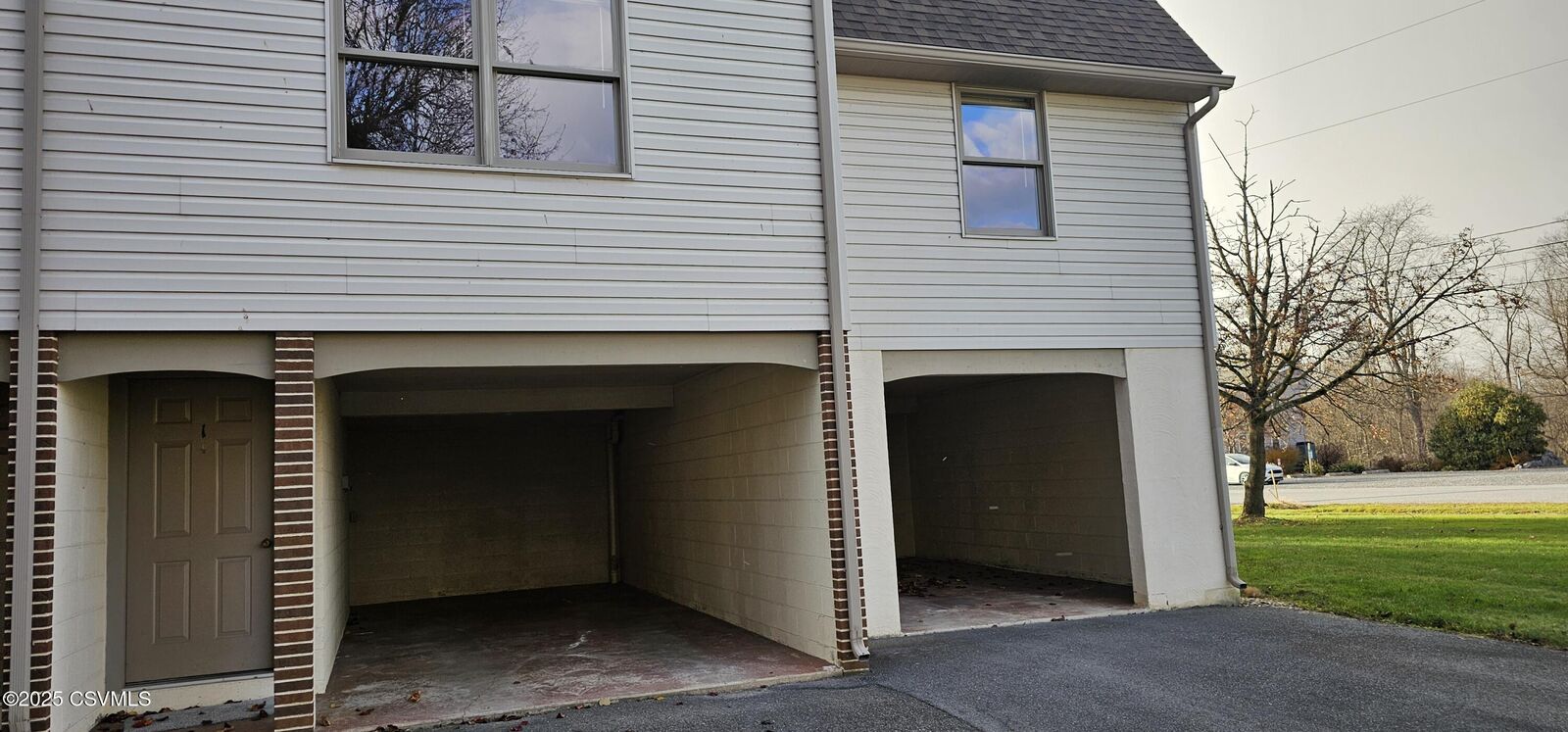 Property Photo:  1 Mill Park Lane  PA 17837 