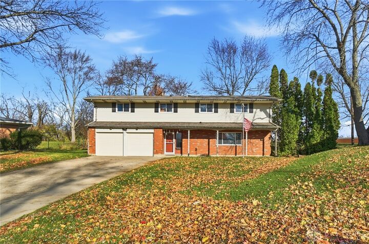 Property Photo: 4524 Drayton Court OH 45440