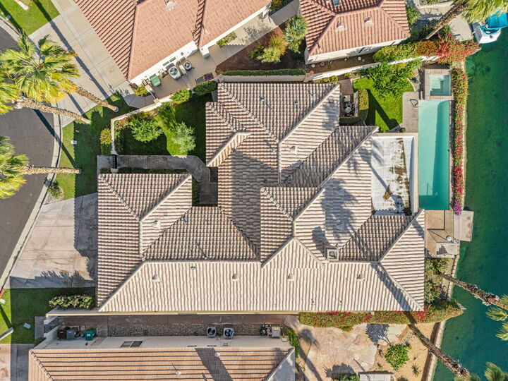 Property Photo:  47560 Via Montigo  CA 92253 