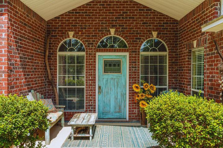 Property Photo: 1190 Blackberry Circle FL 32531