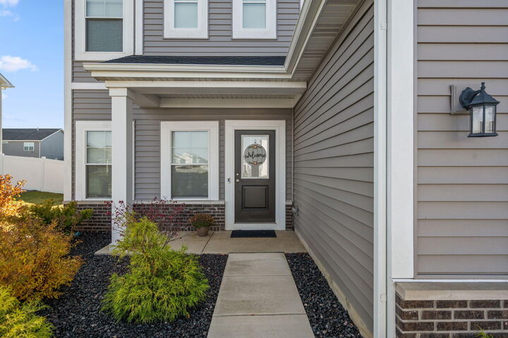 Property Photo:  206 Sweetbay Street  IN 46385 