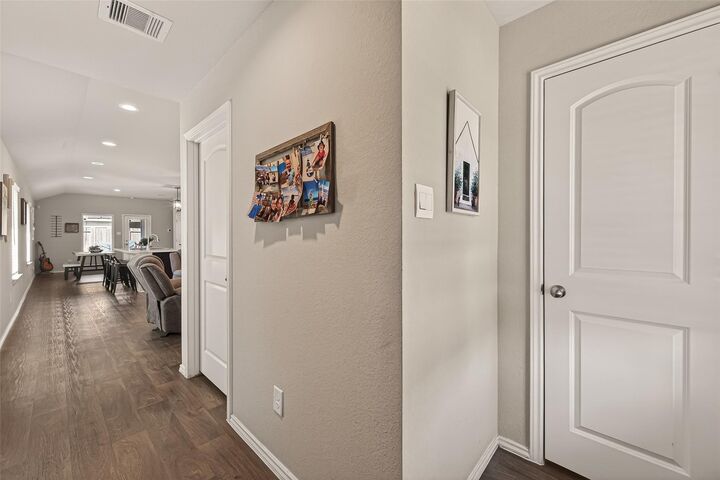 Property Photo: 2407 Hartsel Forest Trail TX 77373