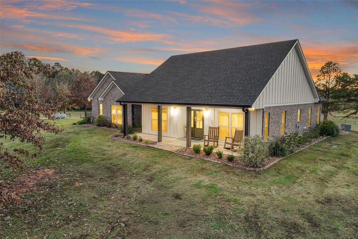 2297 US Highway 84 Highway W  Mount Enterprise TX 75681 photo