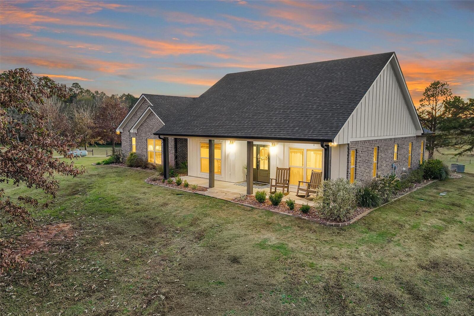 Property Photo: 2297 US Highway 84 Highway W TX 75681