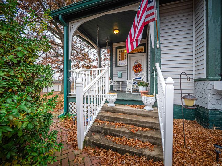 Property Photo: 406 S Main Street IN 47665