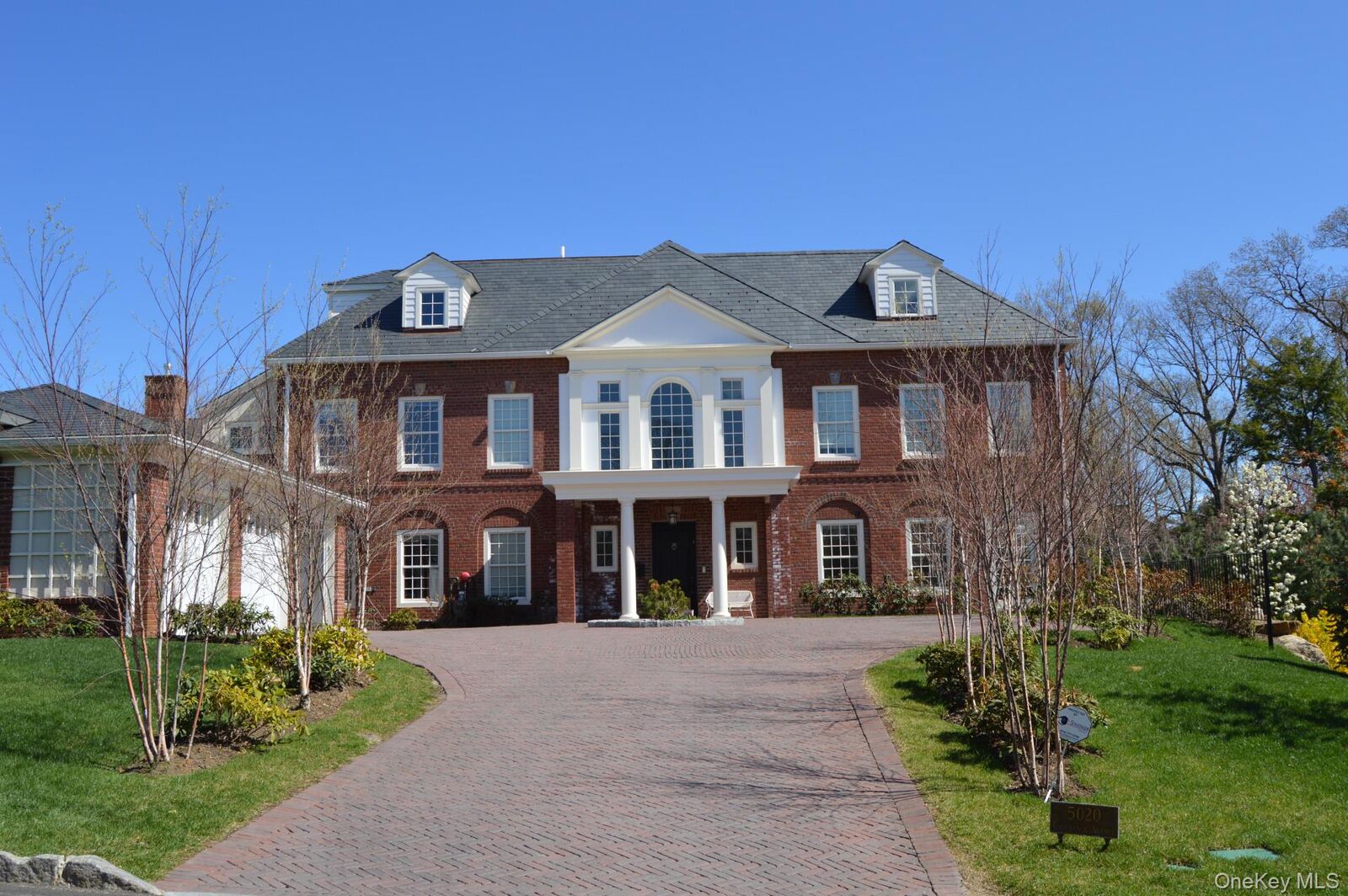 Property Photo: 5020 Grosvenor Avenue NY 10471