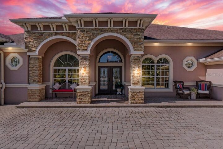 Property Photo: 568 Luna Bella Lane FL 32168