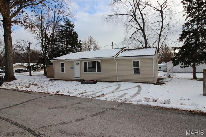 Property Photo: 502 Sunset Lane MO 63361