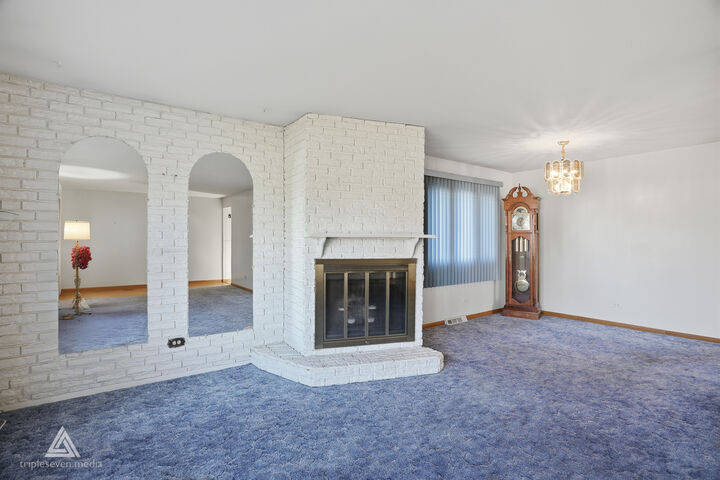 Property Photo: 18021 Pin Oak Court IL 60477