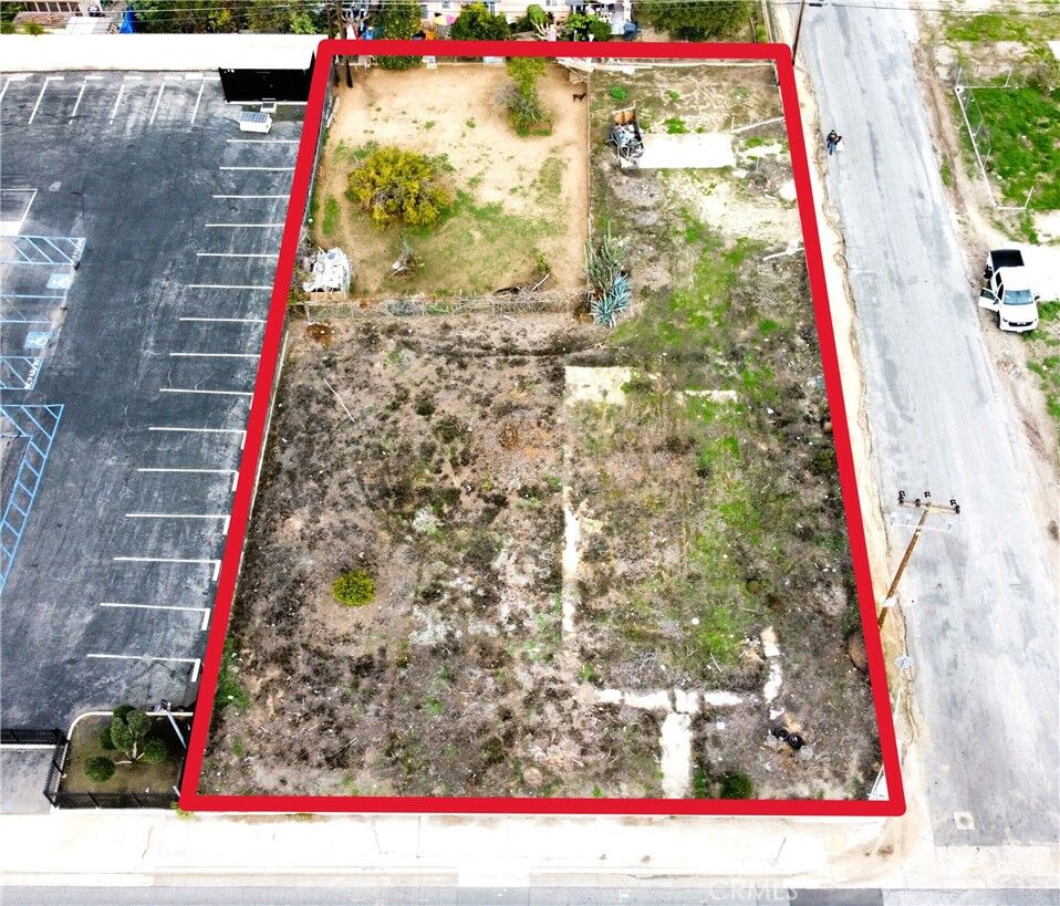 Property Photo:  1836 Niles  CA 93305 