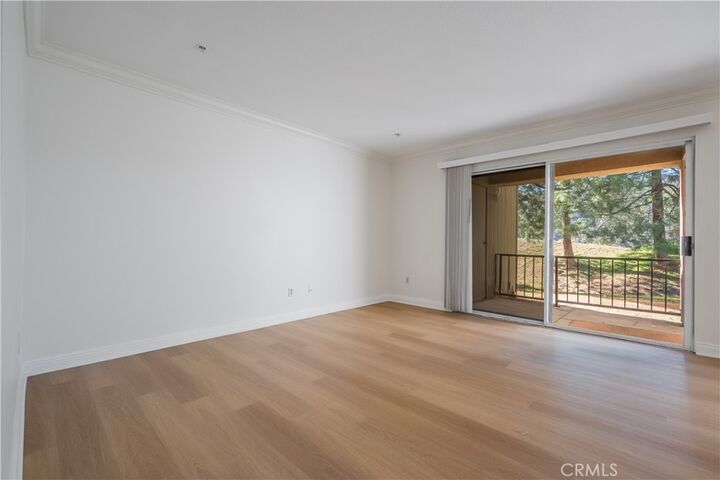 Property Photo:  2572 Avenida Del Vista #M102  CA 92882 