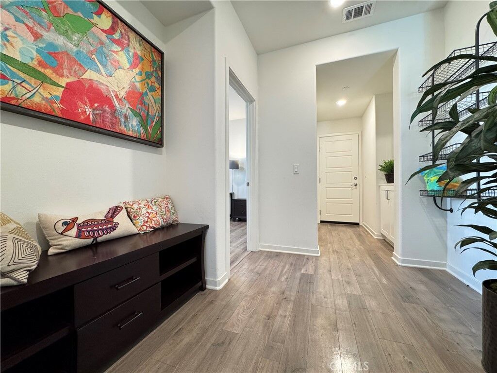 Property Photo: 129 Cadence CA 92618