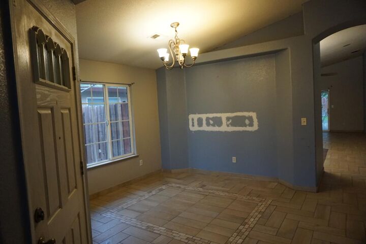 Property Photo: 12 Caswell Court CA 95838