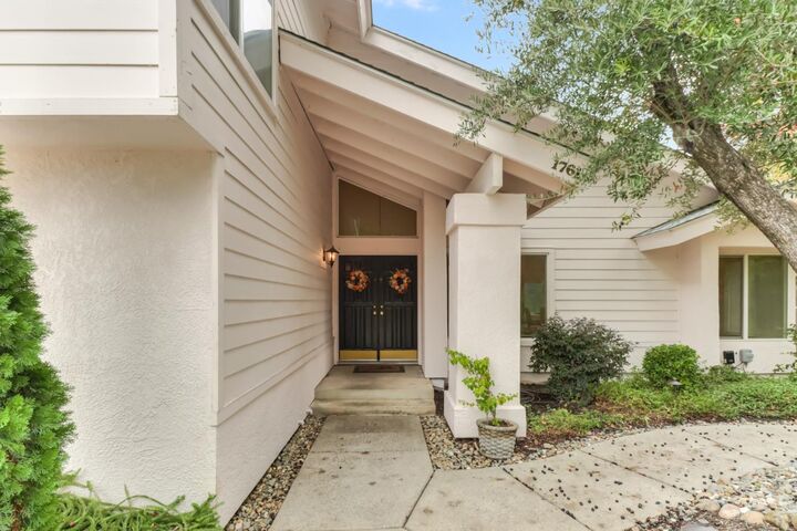 Property Photo: 1761 Park Place Drive CA 95608