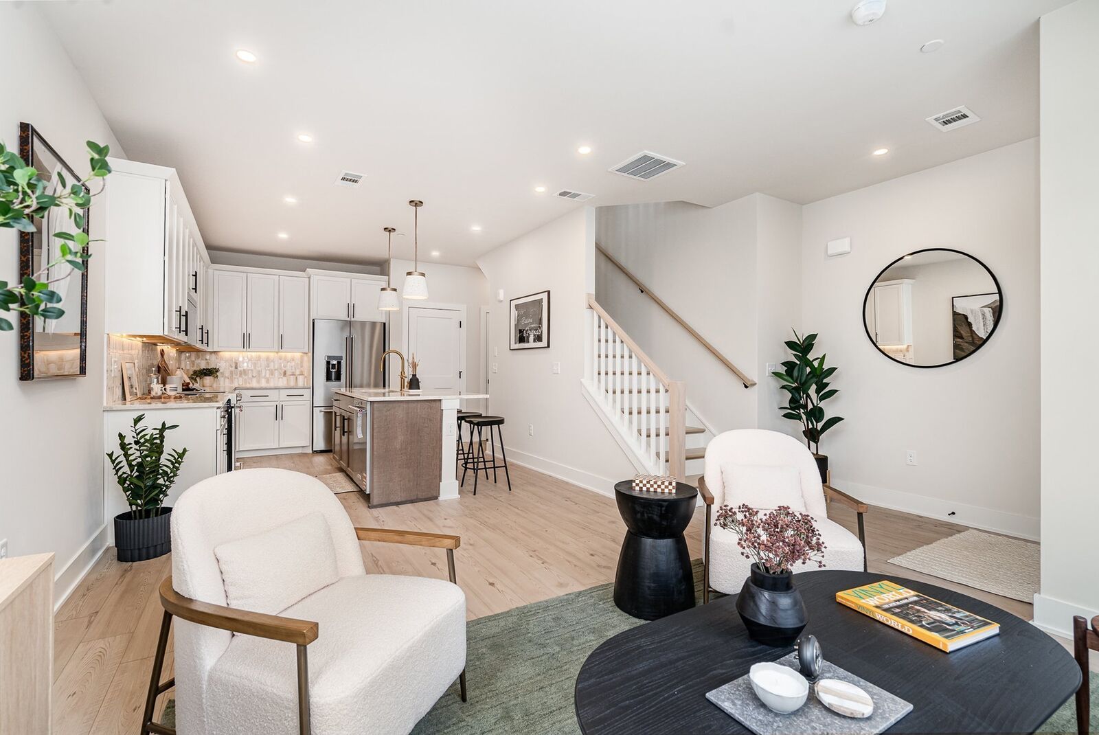 Property Photo:  830 42nd Ave N  TN 37209 