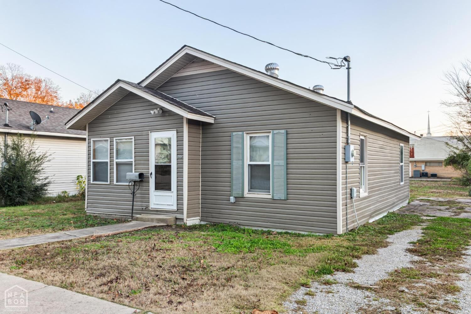 Property Photo: 606 W Thompson Street AR 72450
