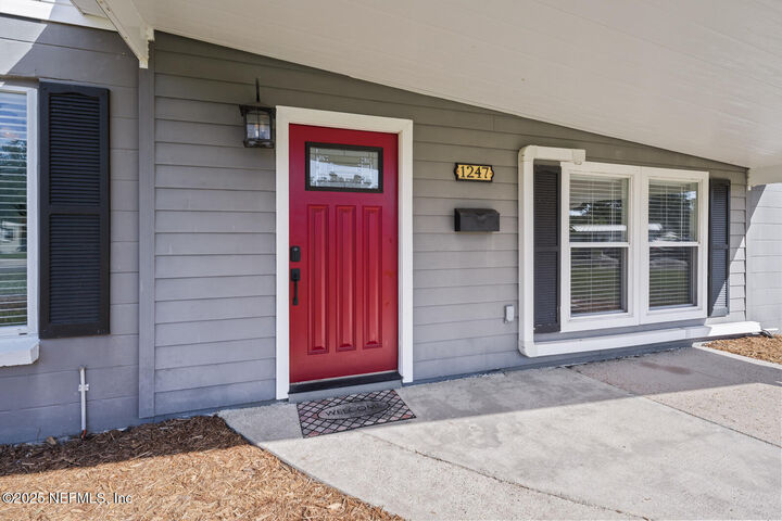 Property Photo:  1247 Ibis Road  FL 32216 