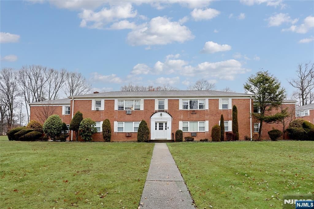 Property Photo: 16D Rolling Ridge Road 16D NJ 07645