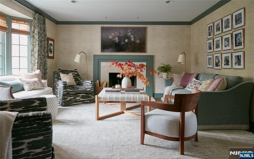 Property Photo:  8 Howard Park Drive  NJ 07670 