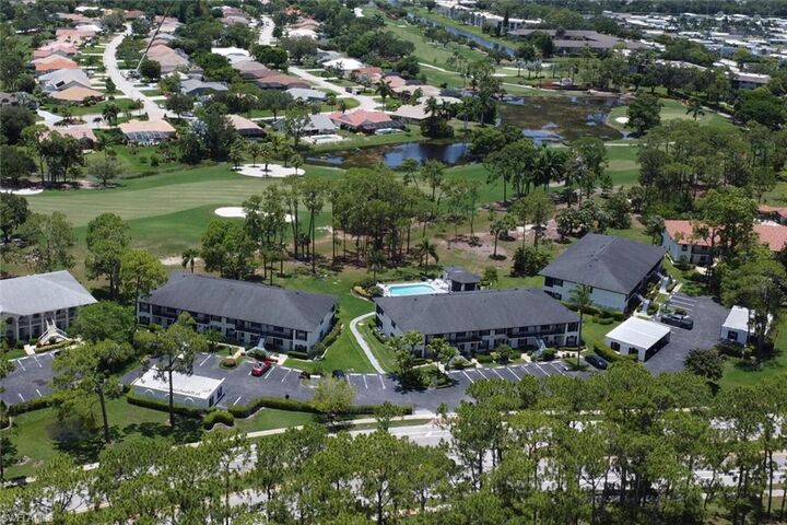 Property Photo: 801 Augusta Blvd 4 FL 34113