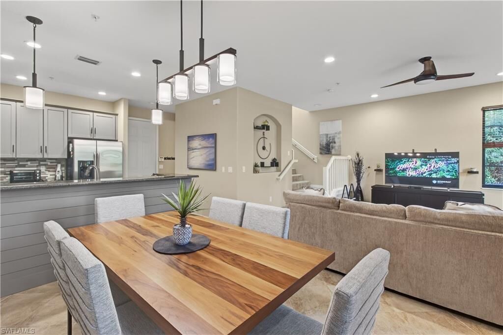 Property Photo:  8964 Malibu Ln 11  FL 34113 