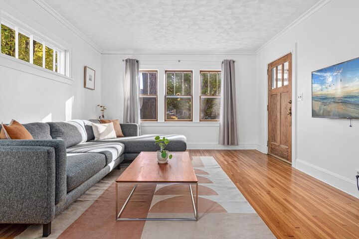 Property Photo: 711 Sherwood Avenue MN 55106