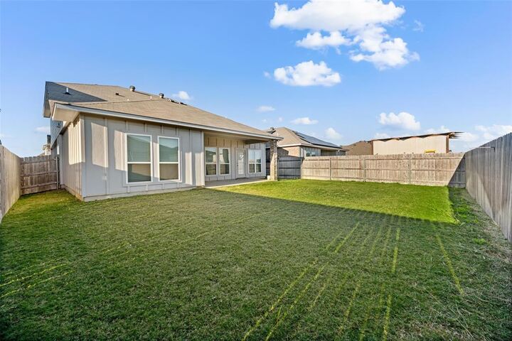 Photo de la propriété: 11304 Solar TX 76655