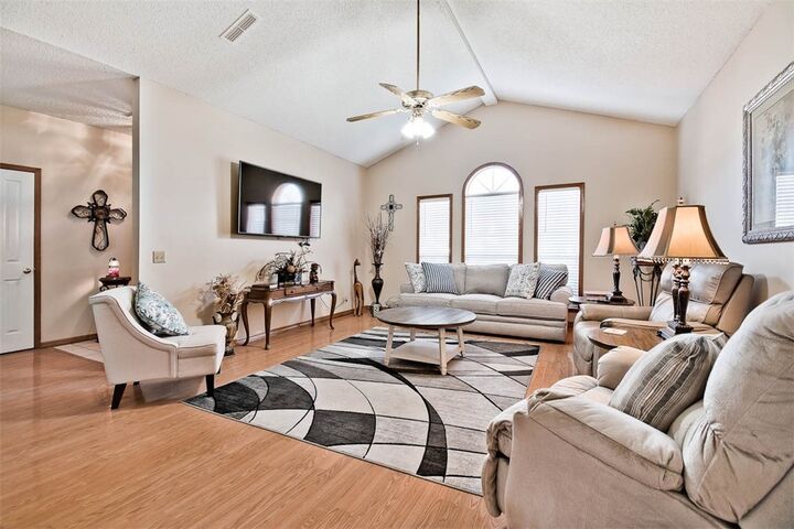 Property Photo: 1826 Amelia Lane AR 72762