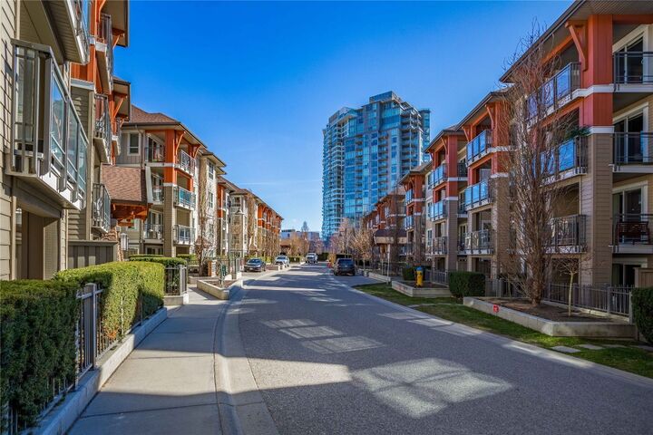 Photo de la propriété: 1099 Sunset Drive 230 BC V1Y 9Z2