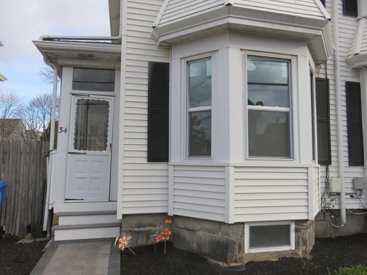 Property Photo:  34 Harvard Street 1L  MA 02453 
