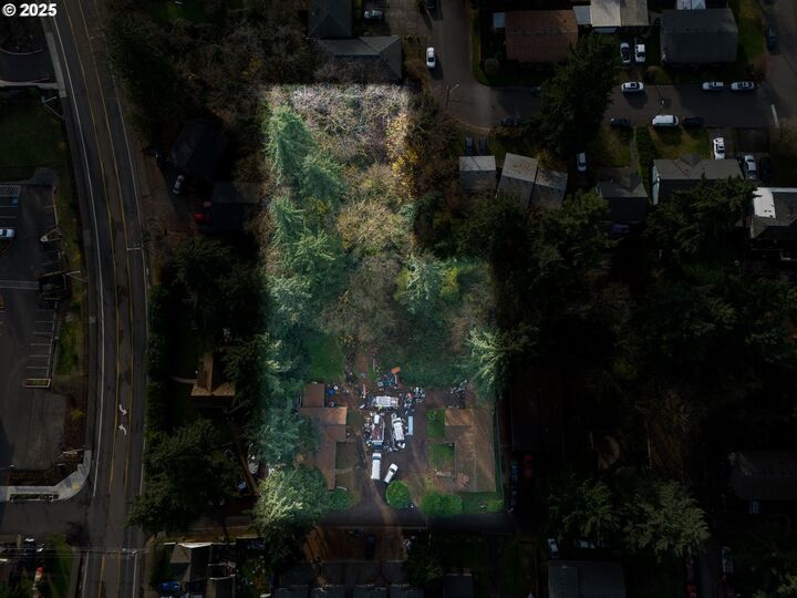 Property Photo: 2705 E 19th St WA 98661